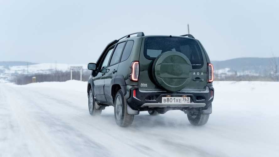 lada-niva-travel-off-road-v-dinamike.jpg
