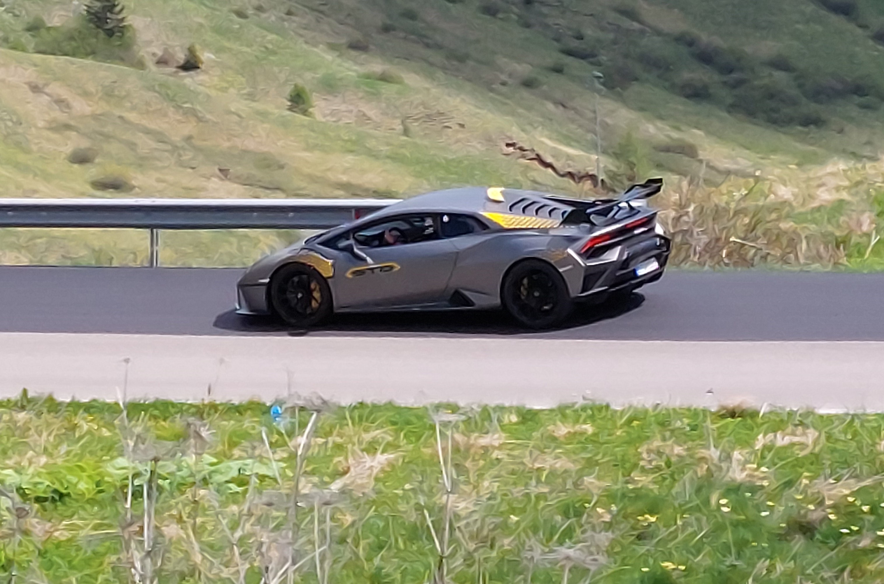 Lambo STO.jpg
