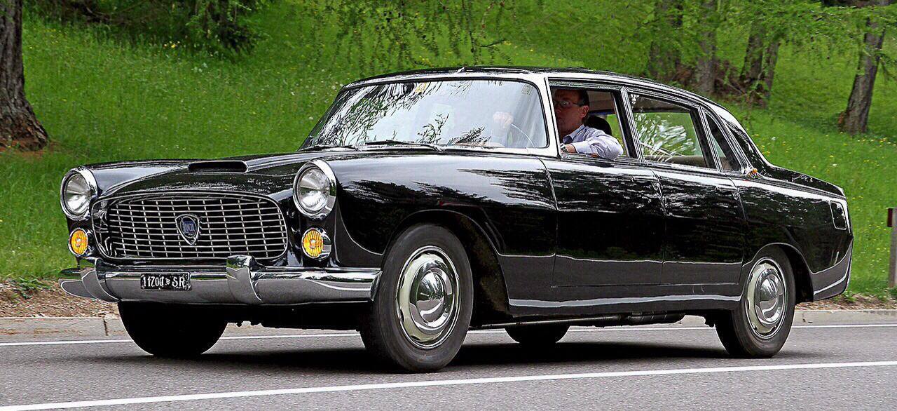 Lancia Flaminia.jpg