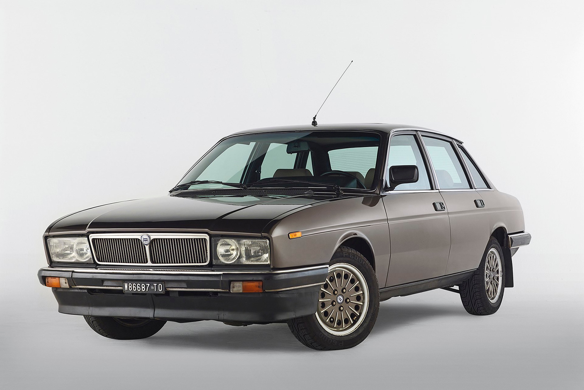 Lancia-Gamma-Speciali-32.jpg