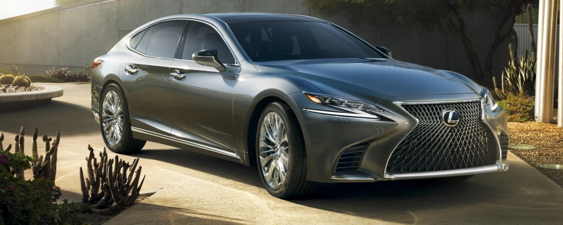 lexusls1.jpg