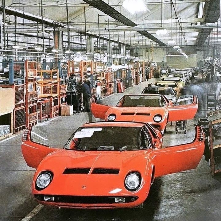 lostandclassiccars_1722675495106.jpeg