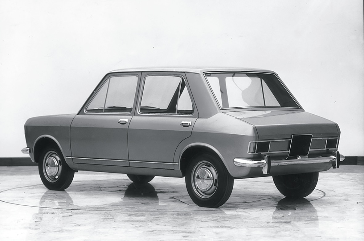 MF08FIAT128-004__1564277.jpg