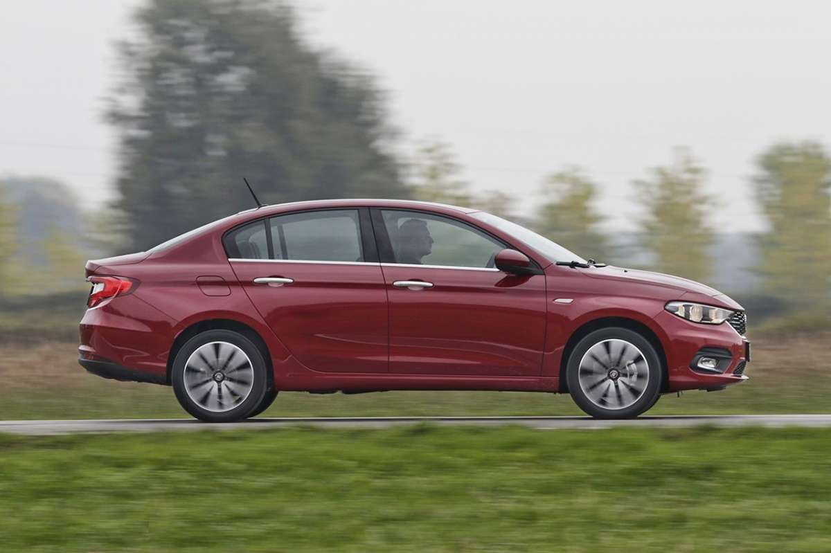 nuova-fiat-tipo-2015-berlina.jpg