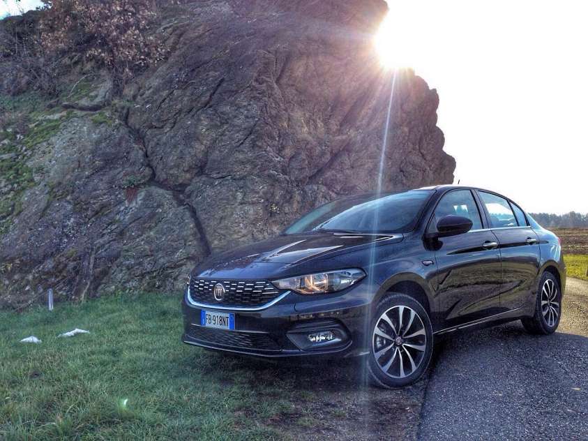 nuova-fiat-tipo-2015-prova-su-strada.jpg