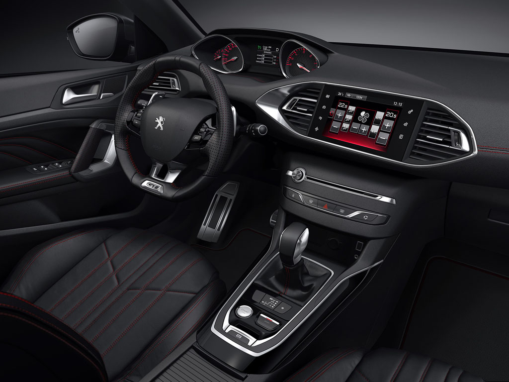 Nuova-Peugeot-308-GT-interni.jpg