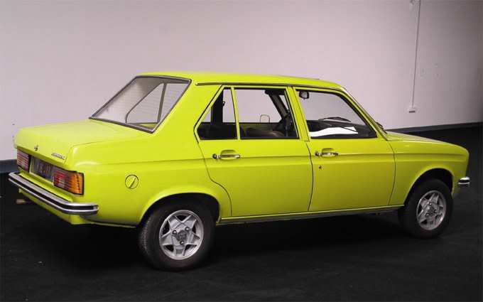 peugeot-104-sedan.jpg