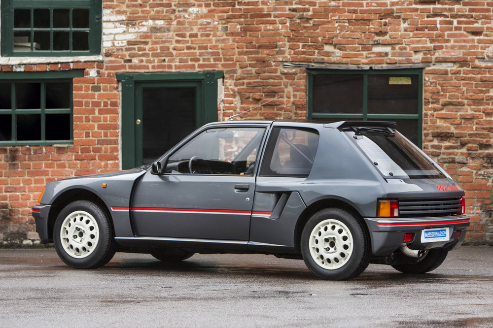 Peugeot-205-Turbo-16-3.jpg