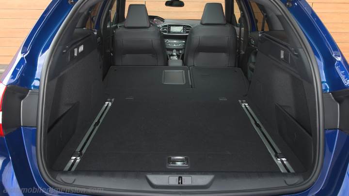 peugeot-308-sw-2017-boot.jpg