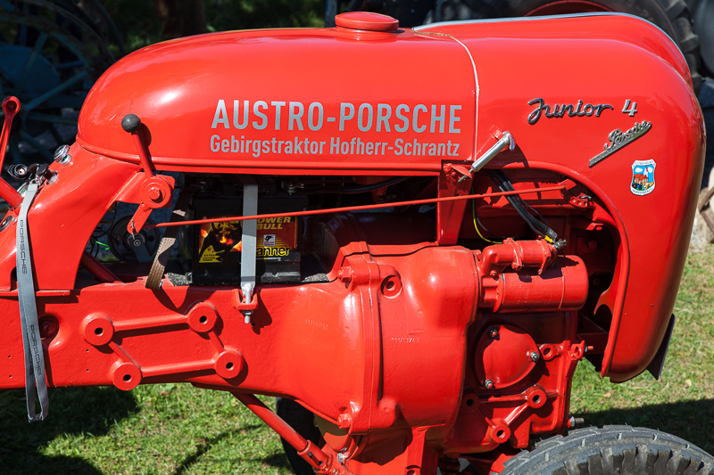 Porsche.jpg