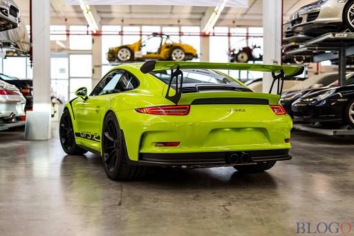 porsche_911_gt3_rs_01.jpg