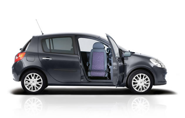 renault-clio-sedile-girevole.jpg