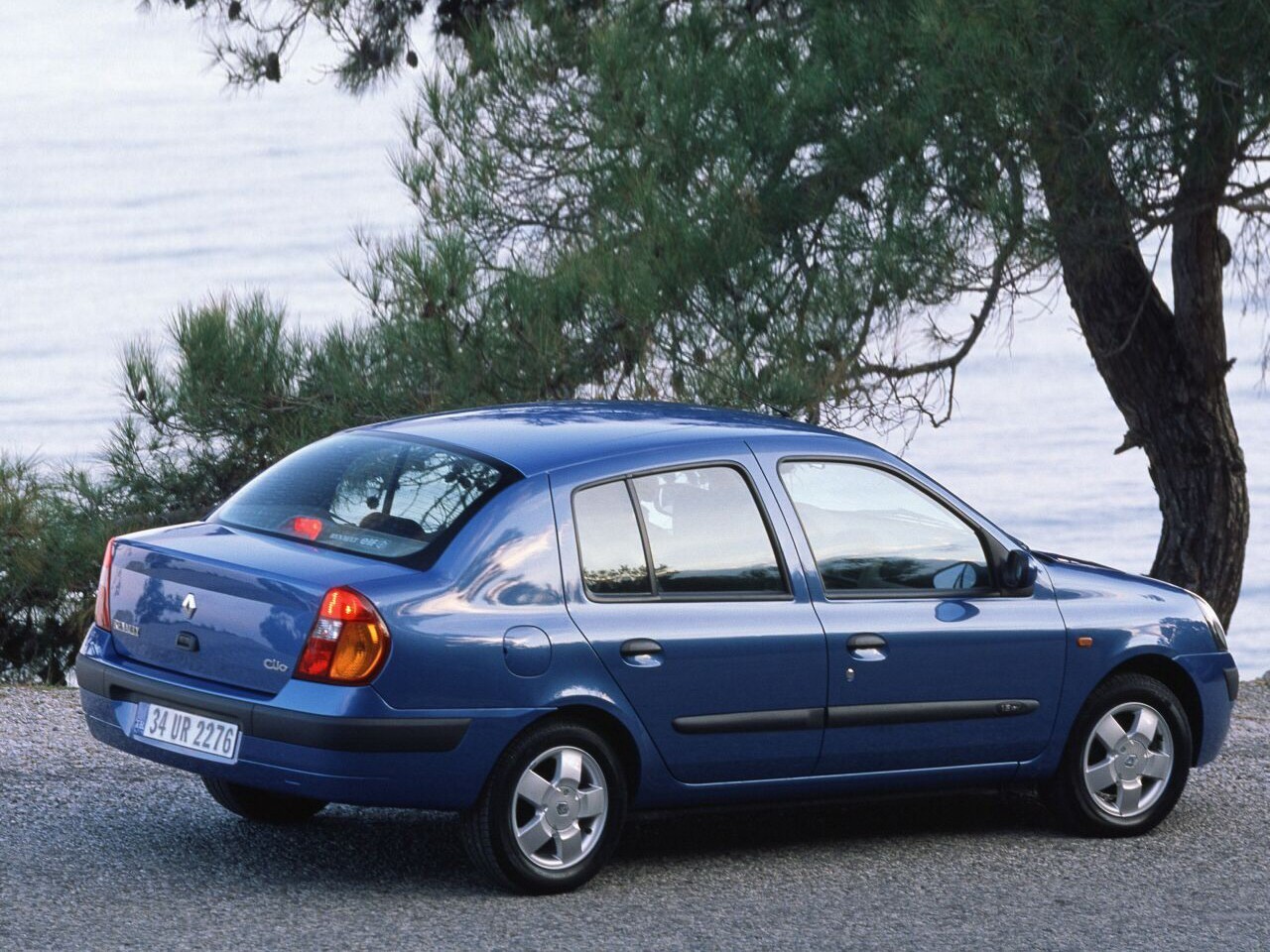 RENAULT-Clio-Symbol-Thalia-1409_10.jpeg.jpg