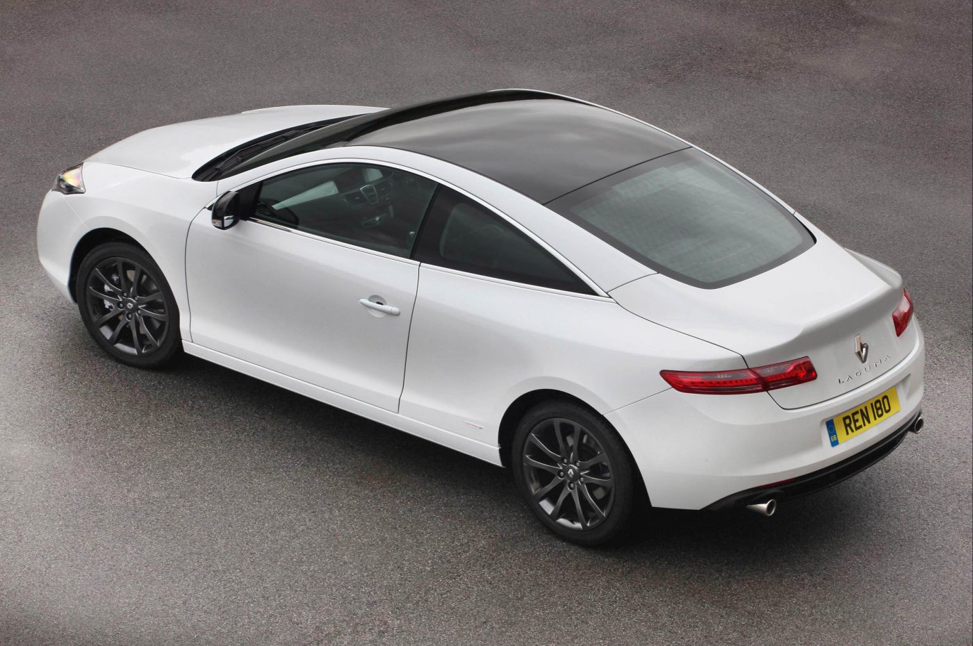 Renault-Laguna-Coupe-1400x930-1.jpg