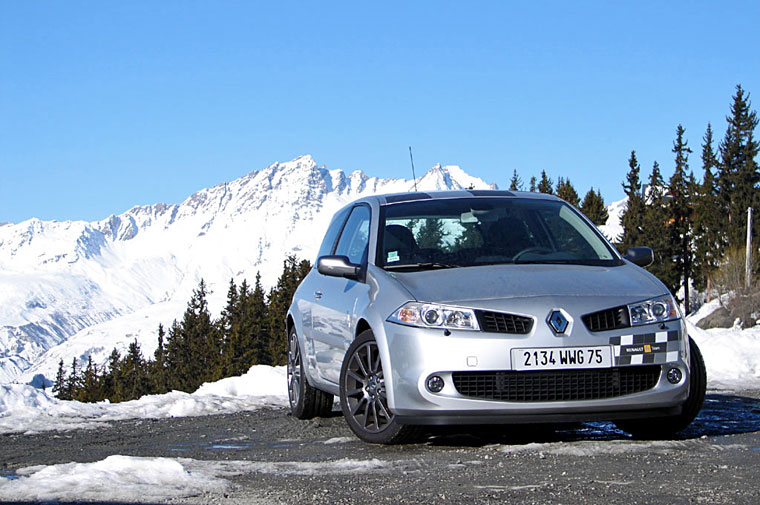 renault-megane-rs-r26.jpg