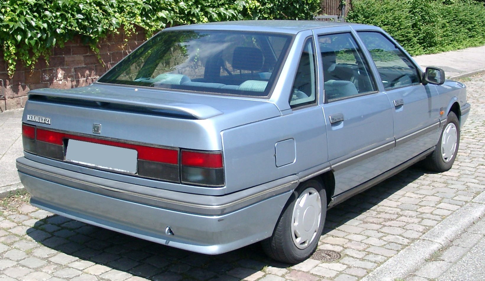 Renault_21_rear_20080612.jpg