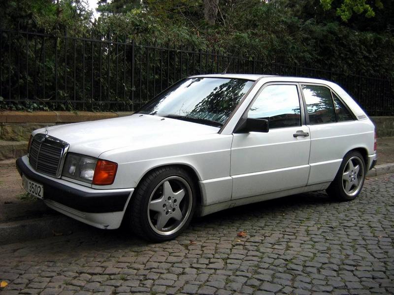 Schulz-190E-Stadt-Hatchback-Mercedes-Tuning-3.jpg