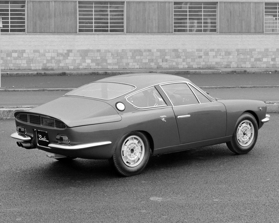 simca_abarth_2000_gt_7.jpg.c4e6385a1e7b23e91ea2ab89529a1f7b.jpg