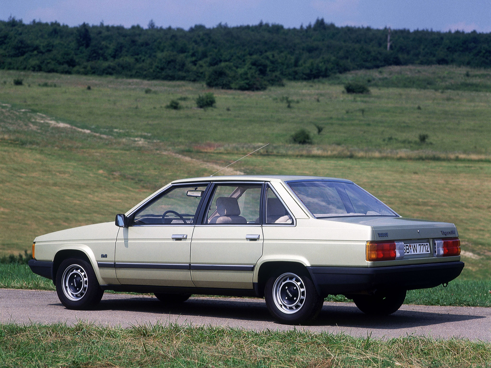 Talbot-Tagora-3_4-rear.jpg