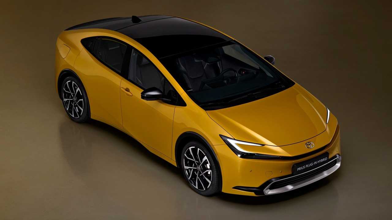 toyota-prius-2022.jpg