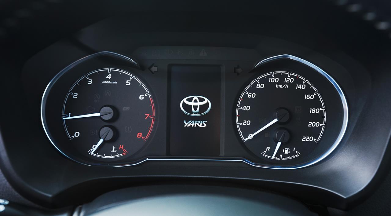 Toyota-Yaris-2017-1.jpg
