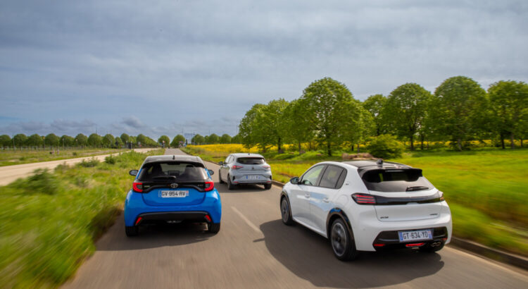 toyota-yaris-peugeot-208-renault-clio-e-tech-hybride-essai-test-comparatif-2024-3-750x410.jpg
