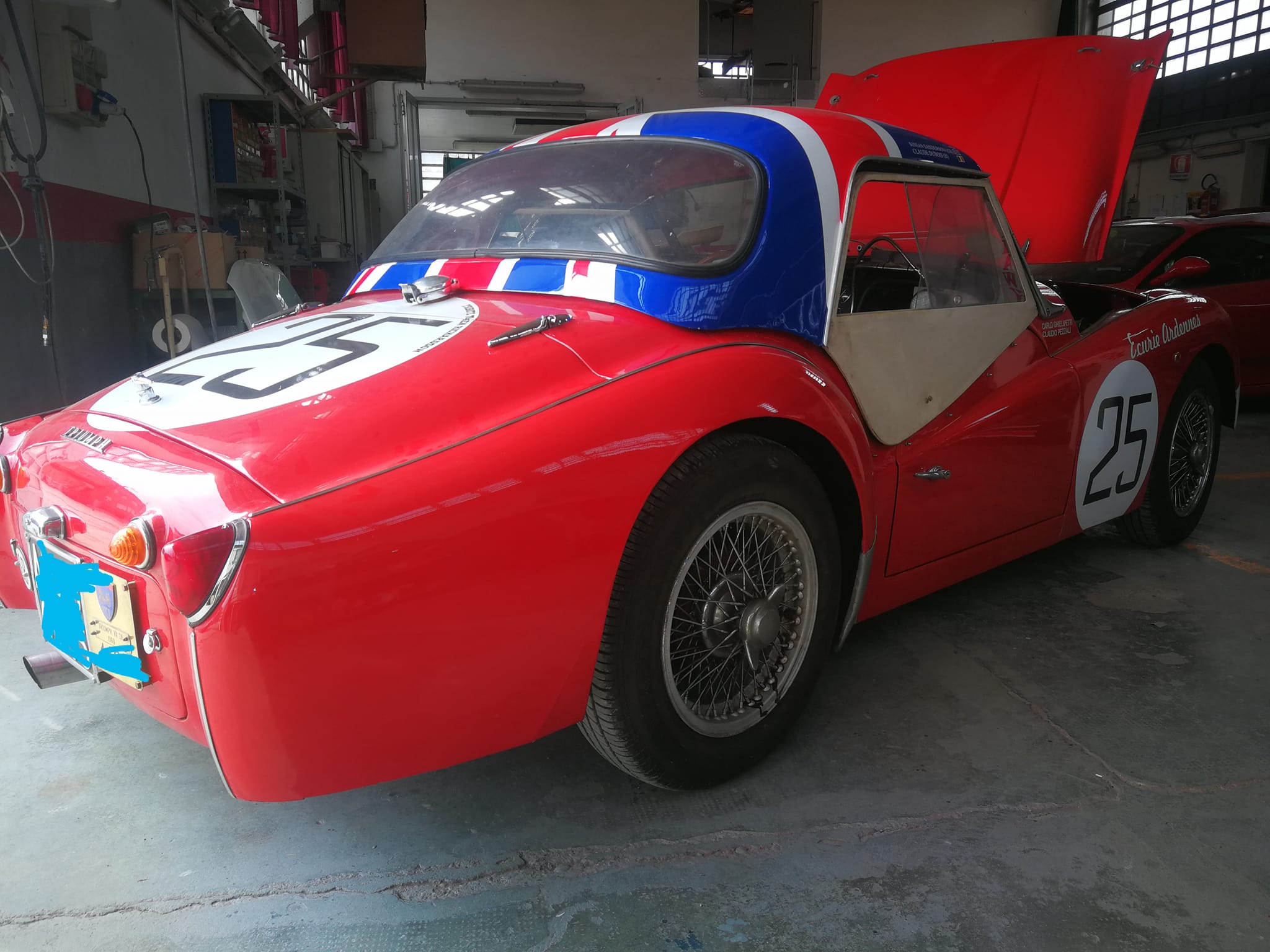 triumph 4.jpg