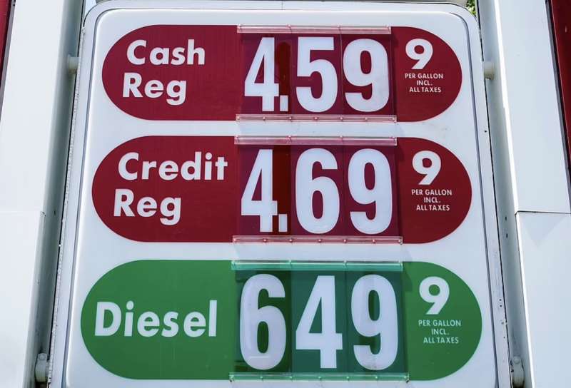 USA carburanti.jpg