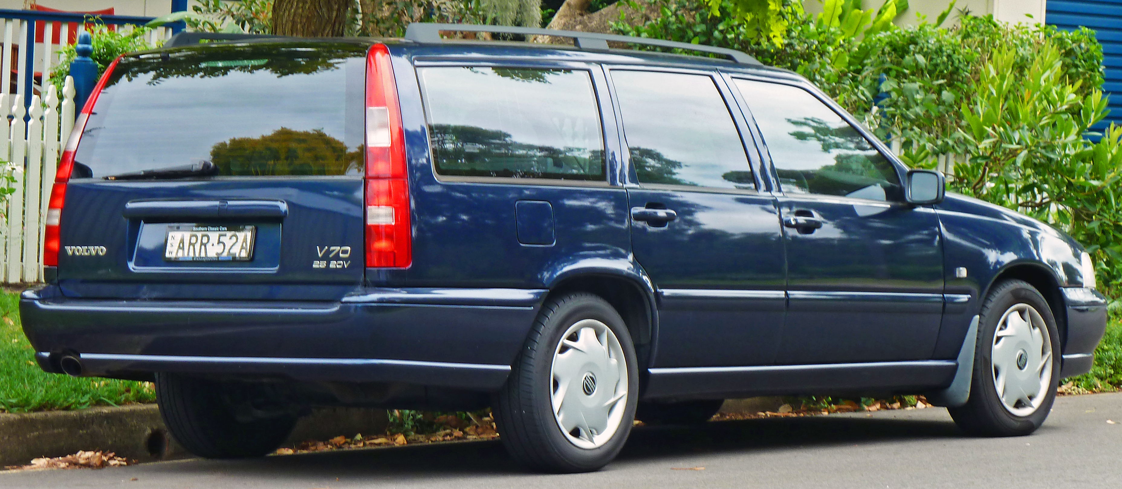 v70.jpg
