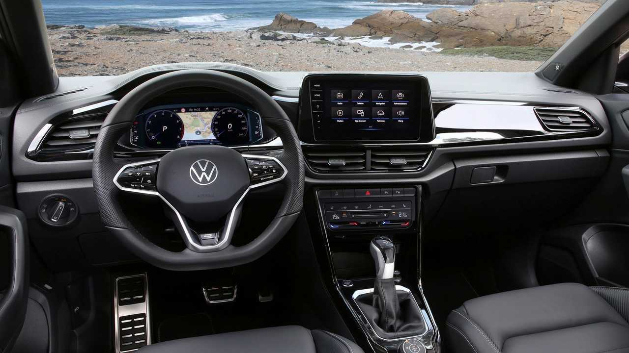 volkswagen-t-roc-2022-interni.jpg