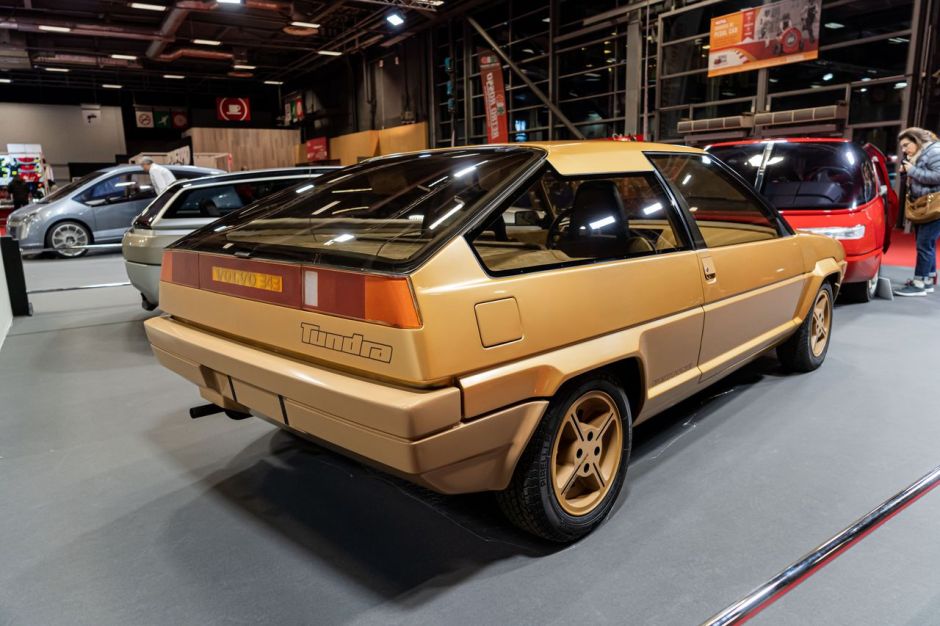 volvo-tundra-concept-bertone-retromobile-2.jpg